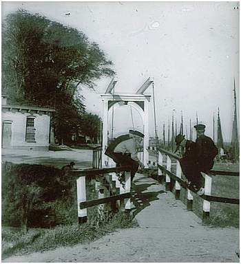 Bruggien with fishermen