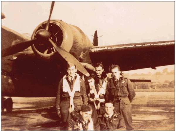 Crew of Wellington Mk.X - HE702 - EX-Y