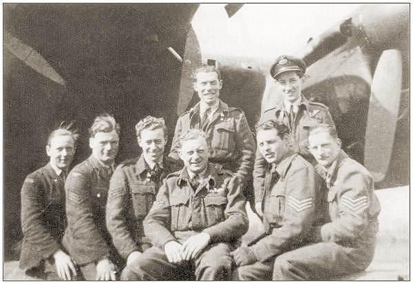 Crew Lancaster Mk.III - PA 986 - PH-D