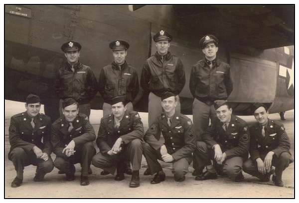 Crew '76' - in front of a B-24 - Walla Walla Army Air Base, WA, USA - 1943