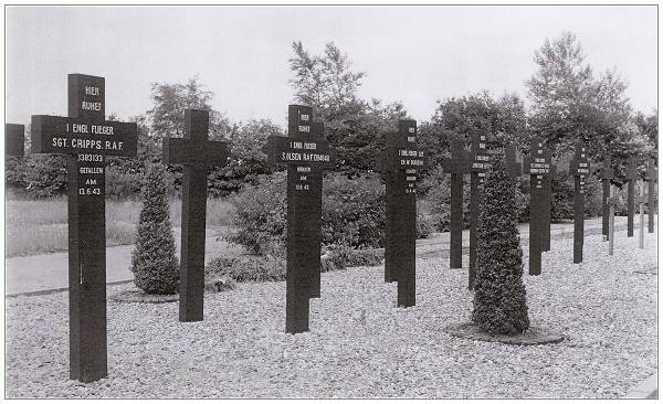 Cemetery - Raalte - l-r: Cripps, Olson, Dudley, Johnson, Workman and Watkinson