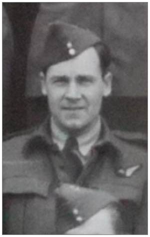 J/15436 - F/O. - Bomb Aimer - David Bruce McKenzie - RCAF - at 22 OTU Course No. 18 - Apr 1942