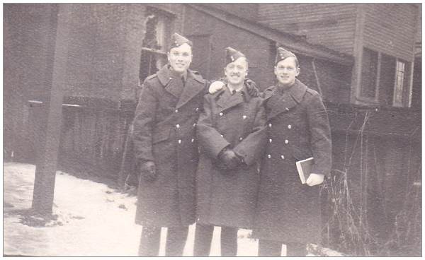 R/88672 - J/15578 - Flying Officer - Pilot - John 'Jack' Edward Leach - RCAF - middle