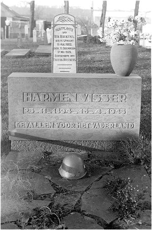 Headstone - Harmen Visser - Oudemirdum