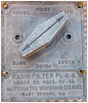 Radio/Intercom switch of B-24 - Mirns/Murns