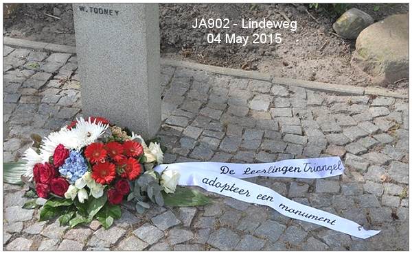 Pupils of Triangel - Adopted Memorial JA902 - Lindeweg 13 - 04 May 2015