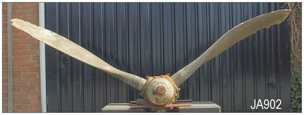 Propeller - JA902 - photo by Hans Hollestelle - 03 May 2013