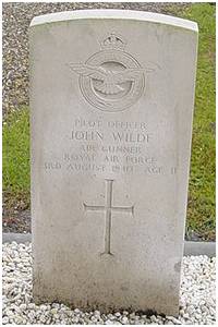 Headstone - P/O. Sidney John Scott Wilde - Cemetery Delfzijl