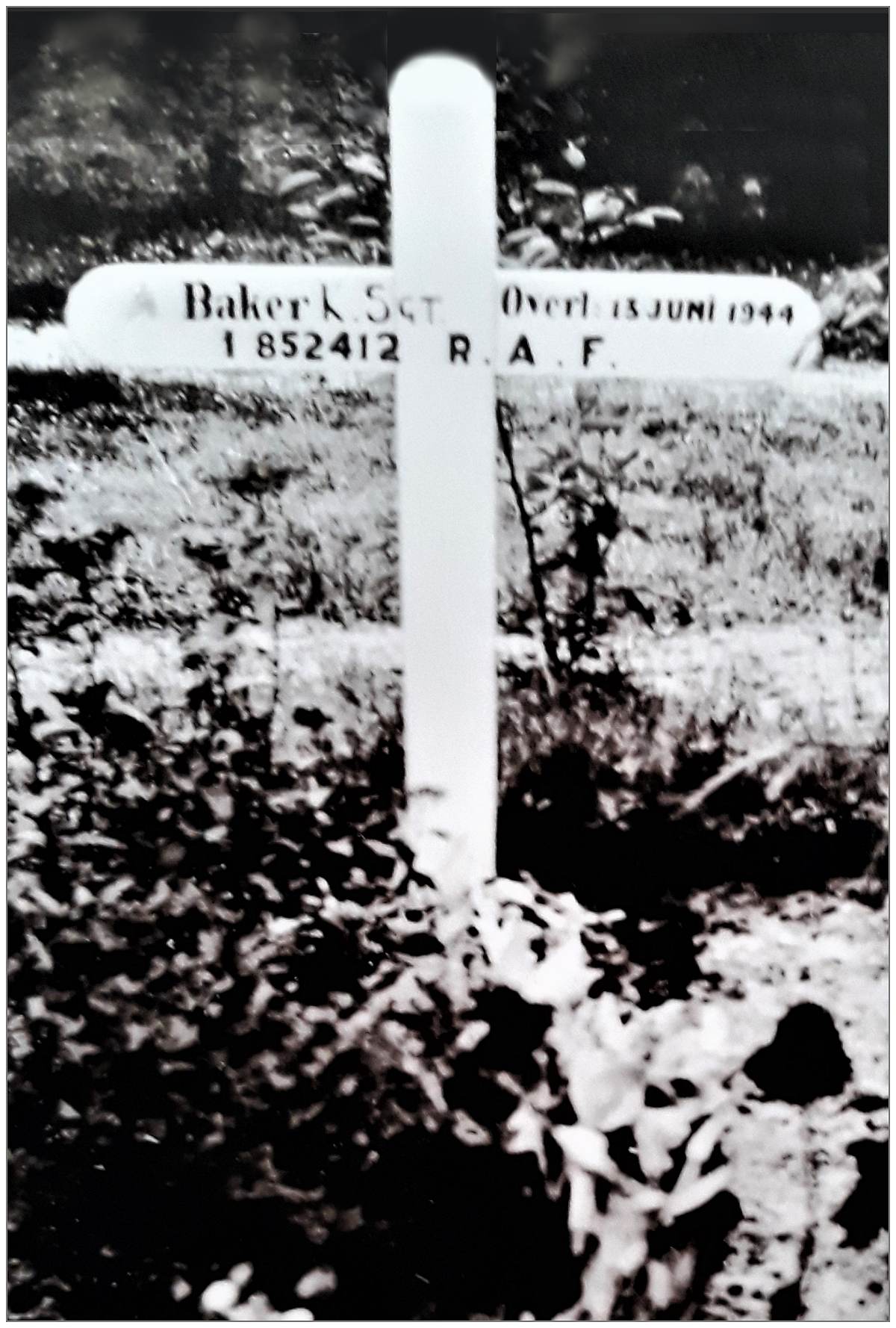 1852412 - Sergeant Keith Russell Baker - RAF - early grave marker - Nunspeet