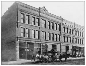 Laube Hotel - old