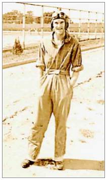 Randall for training in the US - 1942
