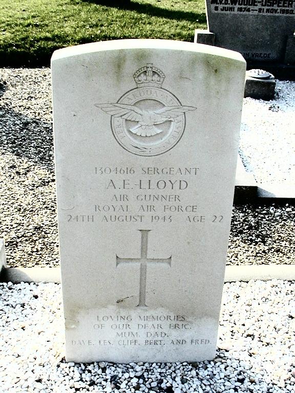 Headstone - Albert Eric Lloyd - Vollenhove