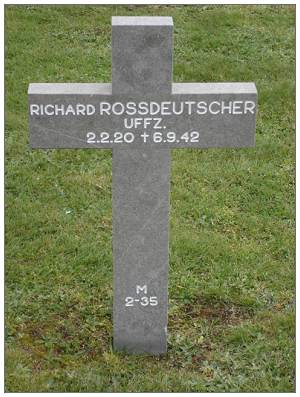 Uffz. Richard Rossdeutscher - headstone M-2-35 - by Fred Munckhof