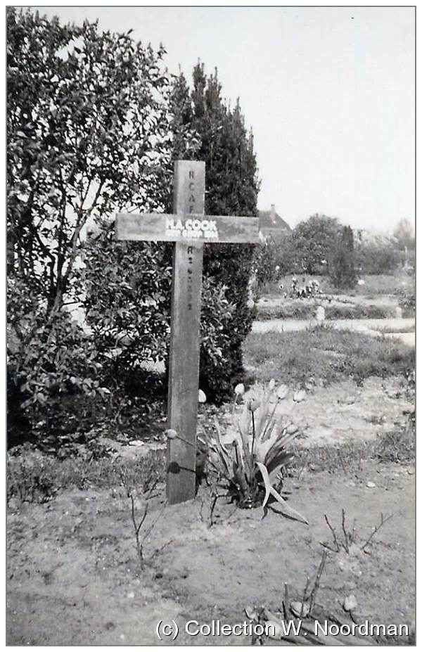 Initial grave marker - M. A. Cook - RCAF - collection W. Noordman