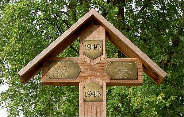 War Memorial -  Marknesse - unveiled - 20 Sept 2007 - initial location