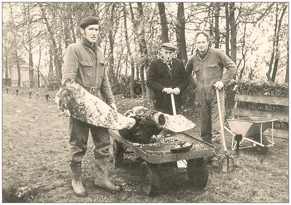 B-24 Propeller found 13 Nov 1975 at cemetery of Mirns/Murns