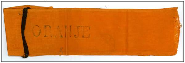 Oranje armband - Arnold Hendrik Esseveld