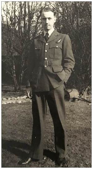 1434577 - 131904 - P/O. - Navigator - Donald Grimshaw - RAF