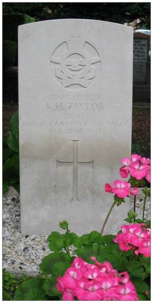 R/80787 - J/7076 - Pilot Officer - Kenneth Henry Taylor - RCAF - gravemarker