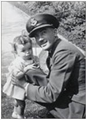 Freddie with his daughter Linda - abt. 1940/1941