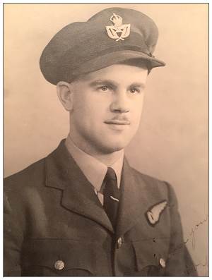 1330183 - Sgt. - Navigator / Bomber - Roy Bernard Fernie - RAF