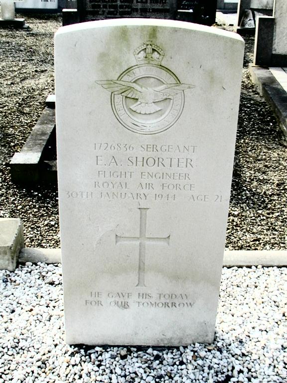 Headstone - Edward 'Ted' Arthur Shorter - Vollenhove