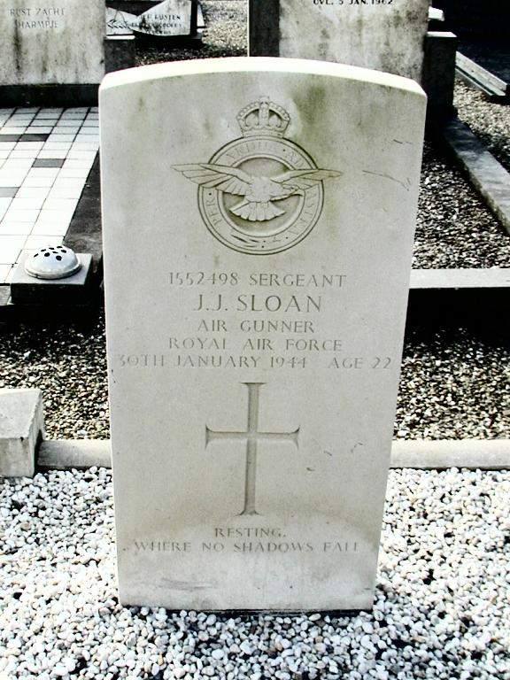 Headstone - John Johnstone Sloan - Vollenhove