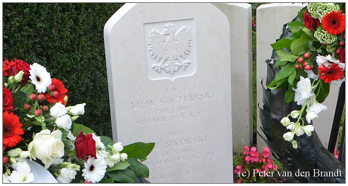 Headstone on 06 Sep 2017 - photo by Peter van den Brandt