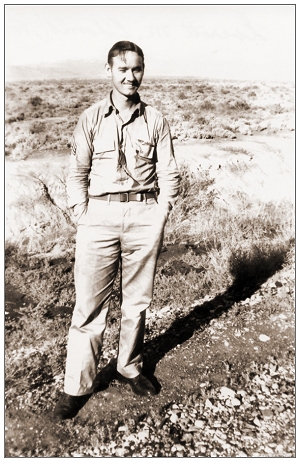 S/Sgt. Everett Morrison Odom - image via Barbara (sister)