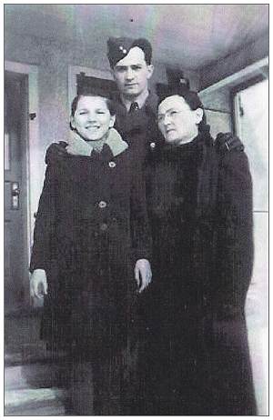Thérèse, Raymond, Mom