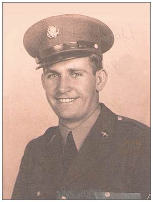 T/Sgt. Lloyd Bill Keene - Army portrait
