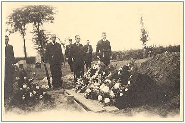 Burial - Harmen Visser - Cemetery Stad-Vollenhove