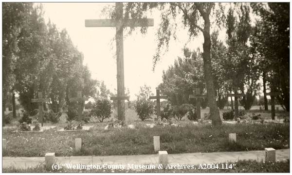 Workum Cemetery - Commonwealth War Graves - 26 Jun 1946 - photo by Phil. van Tol