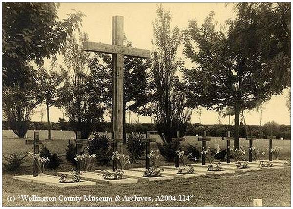 Workum - 9 Commonwealth War Graves - 1946